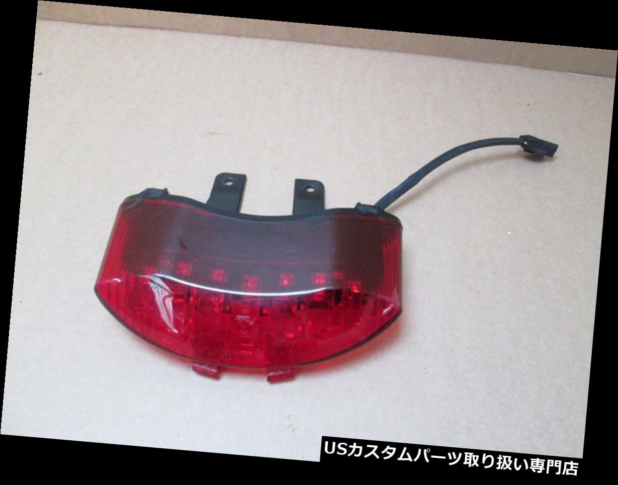 USテールライト Triumph Daytona 675 2009 18,496マイルリアブレーキテールライトアセンブリ Triumph Daytona 675 2009 18,496 miles Rear brake tail light assembly 【並行輸入品】