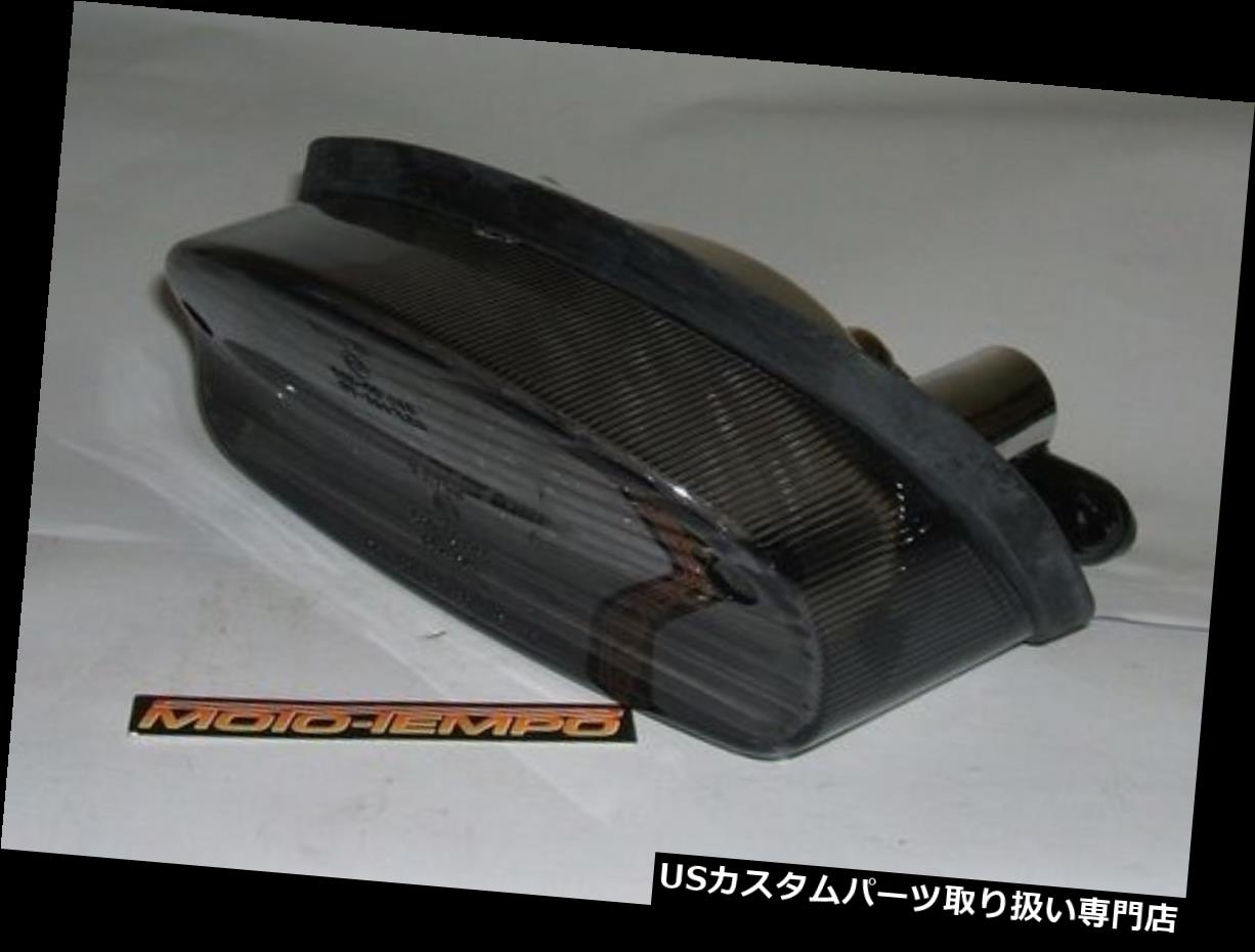 USテールライト 97-98ホンダCBR1100XXブラックバード28 LEDリアテールライトスモークレンズEマーク 97-98 Honda CBR1100XX Blackbird 28 LED Rear Tail Light Smoked Lens E marked 【並行輸入品】
