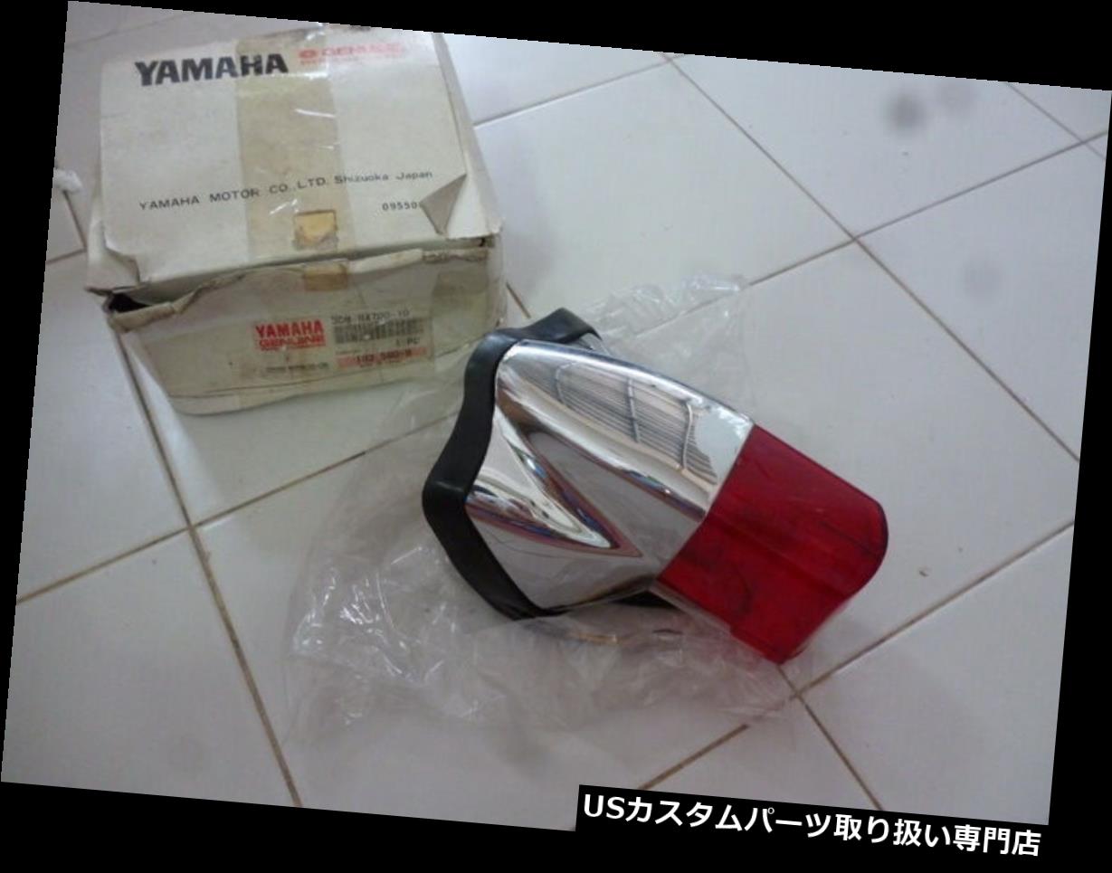 USテールライト ヤマハXV250テールライトアッセンブリNOS 3DM-84700-10 YAMAHA XV250 TAILLIGHT ASSY NOS 3DM-84700-10 【並行輸入品】
