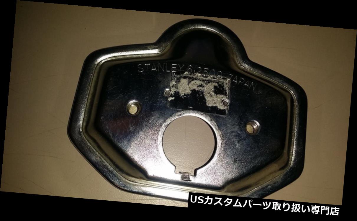 USテールライト 本物のヤマハNOS OEMテールライトベーステールライト256-84711-60 1970 R5 A1 Genuine Yamaha NOS OEM Taillight Base Tail Light 256-84711-60 1970 R5 A1 【並行輸入品】