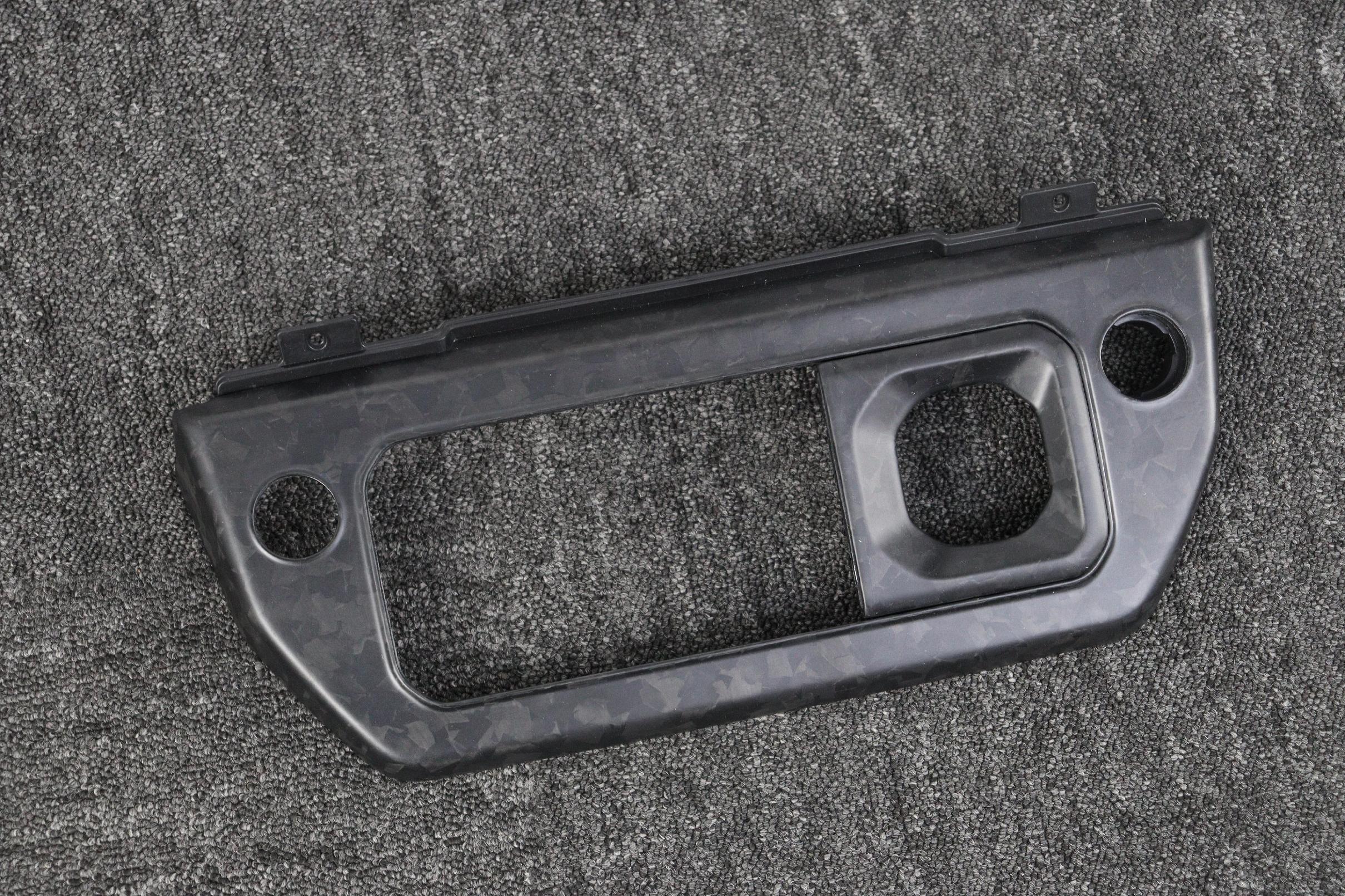 2020-2023 Defender L663 90/110/130 鍛造パターン センターコンソール カバー 【並行輸入品】