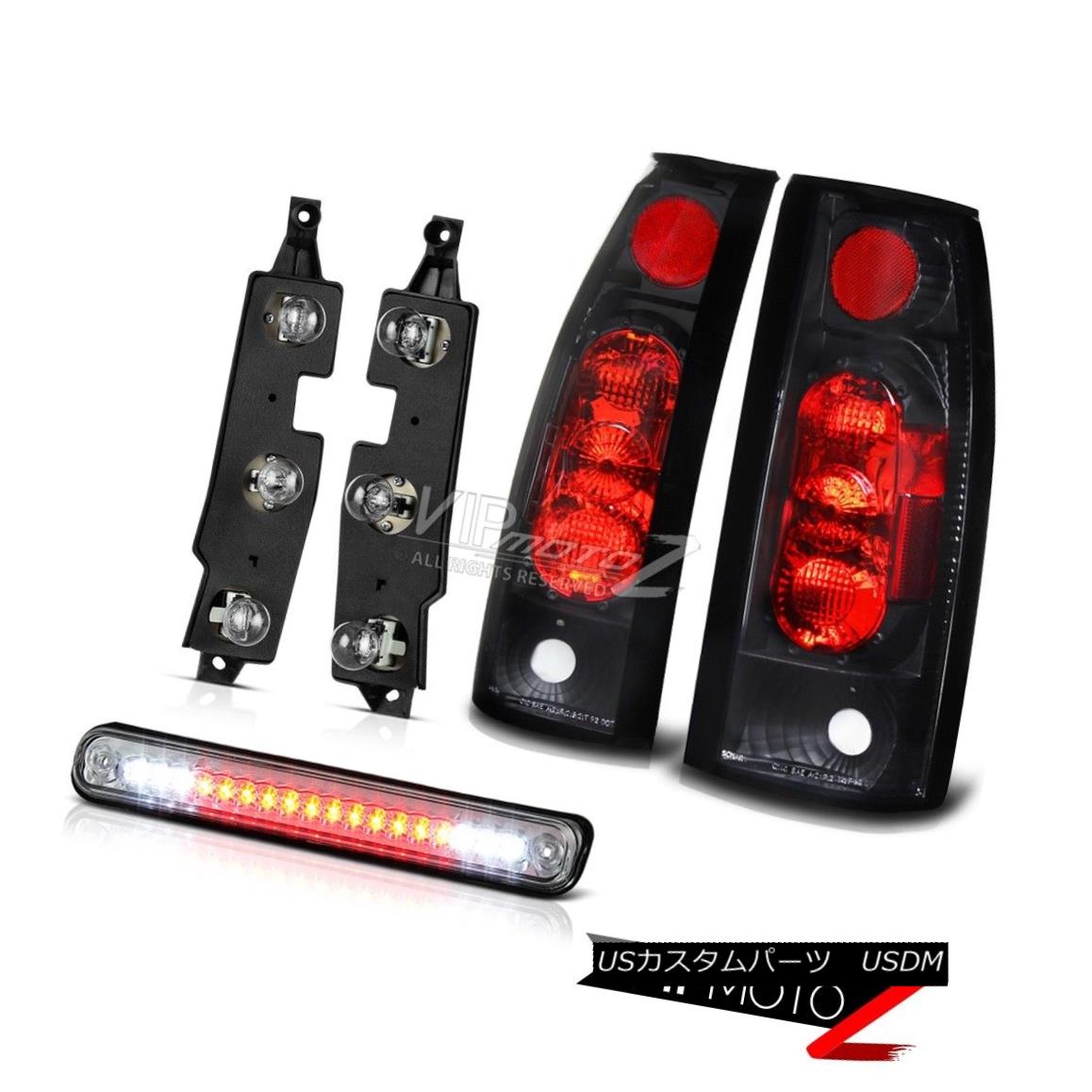 ヘッドライト 94 95 96 97 98 Chevy C1500 Chrome High Stop Lamp Bulbs Socket Tail Brake Lamps 94 95 96 97 98シボレーC1500クロムハイストップランプ電球ソケットテールブレーキランプ 【並行輸入品】