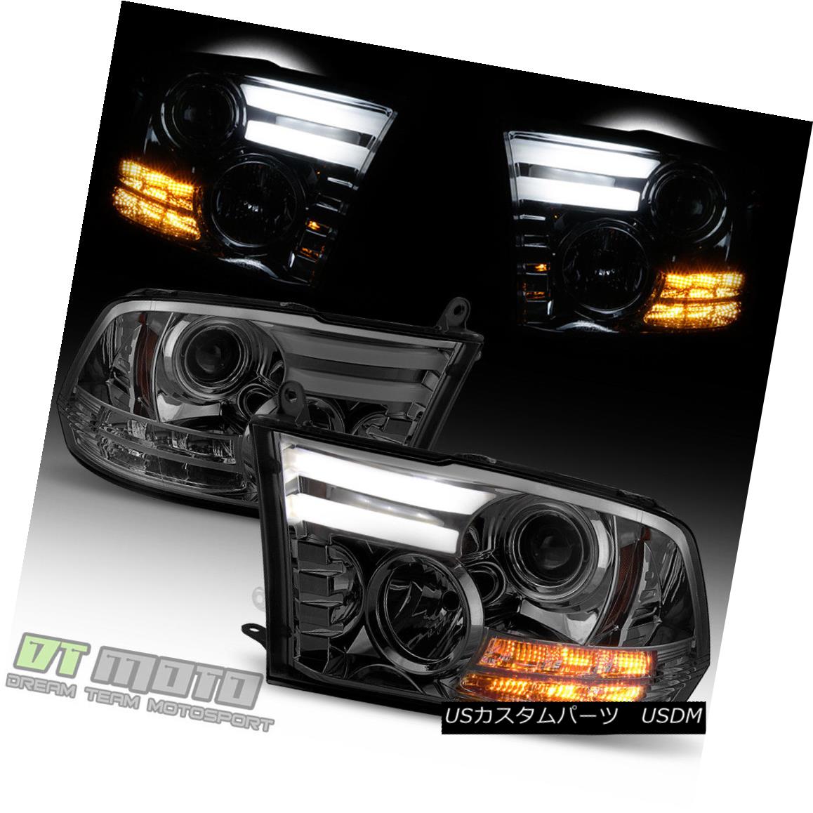 ヘッドライト 2009-2017 Dodge Ram [LED Plasma Tube] DRL Smoked Projector Headlights Left+Right 2009-2017 Dodge Ram [LEDプラズマチューブ] DRLスモークプロジェクターヘッドライト左+右 【並行輸入品】