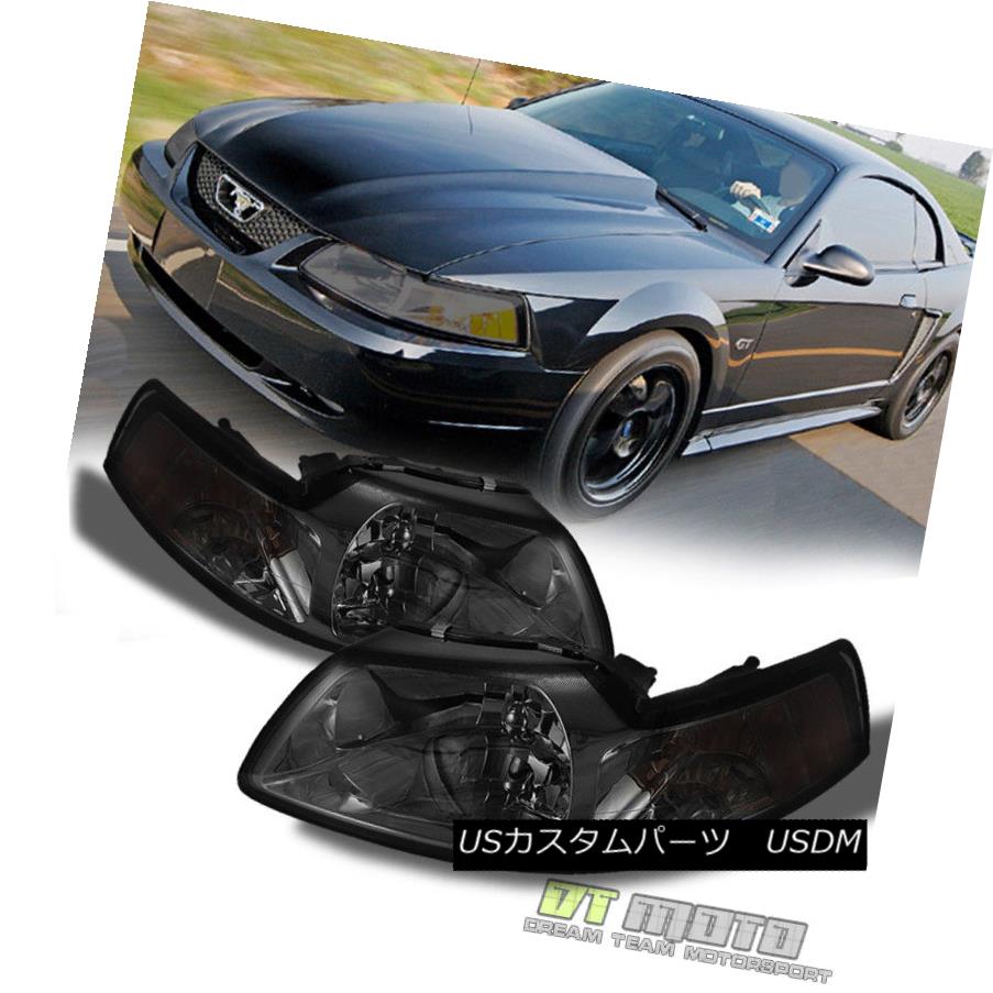 ヘッドライト Smoke 1999-2004 Ford Mustang Headlights Replacement Headlamps Left+Right 99-04 スモーク1999-2004フォードマスタングヘッドライト交換ヘッドランプ左+右99-04 【並行輸入品】