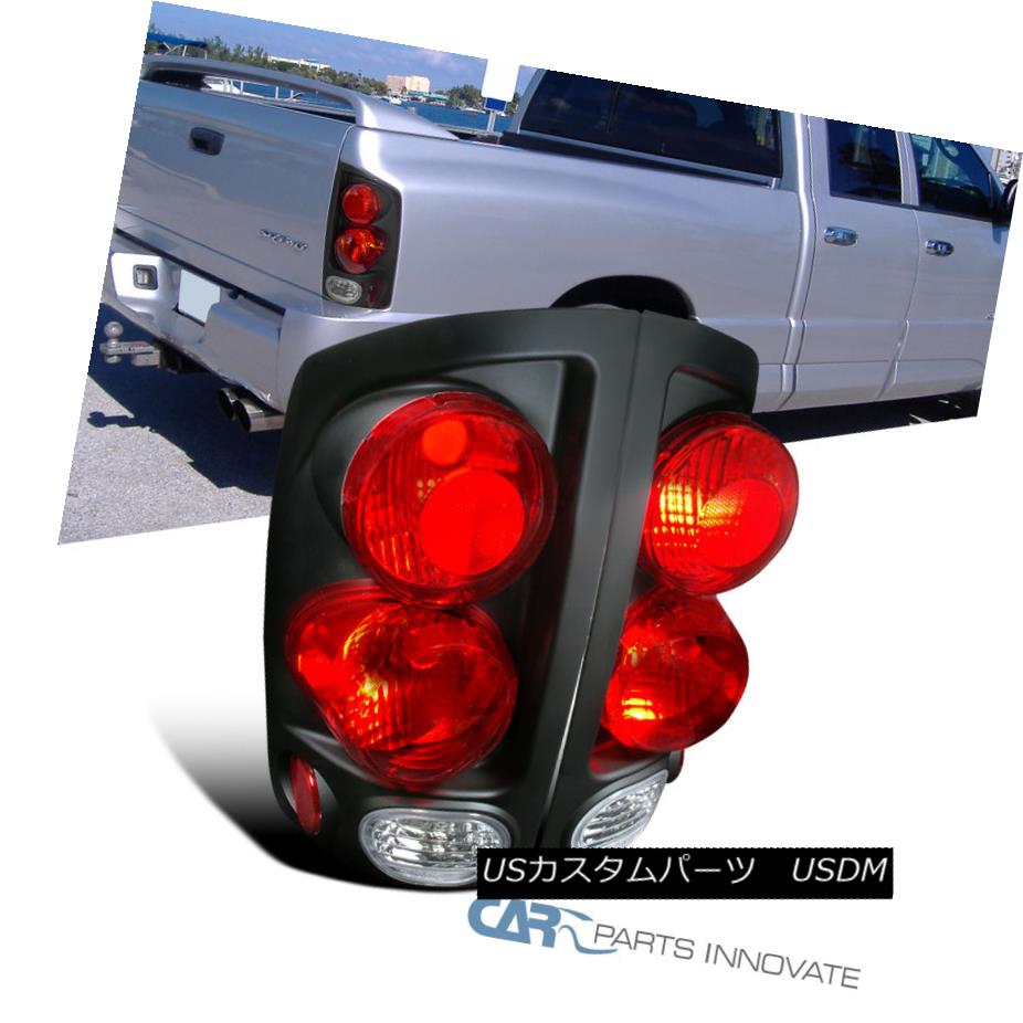 テールライト 02-06 Dodge Ram 1500 2500 3500 Pickup 3D Black Tail Lights Rear Brake Lamps Pair 02-06 Dodge Ram 1500 2500 3500ピックアップ3Dブラックテールライトリアブレーキランプペア 【並行輸入品】
