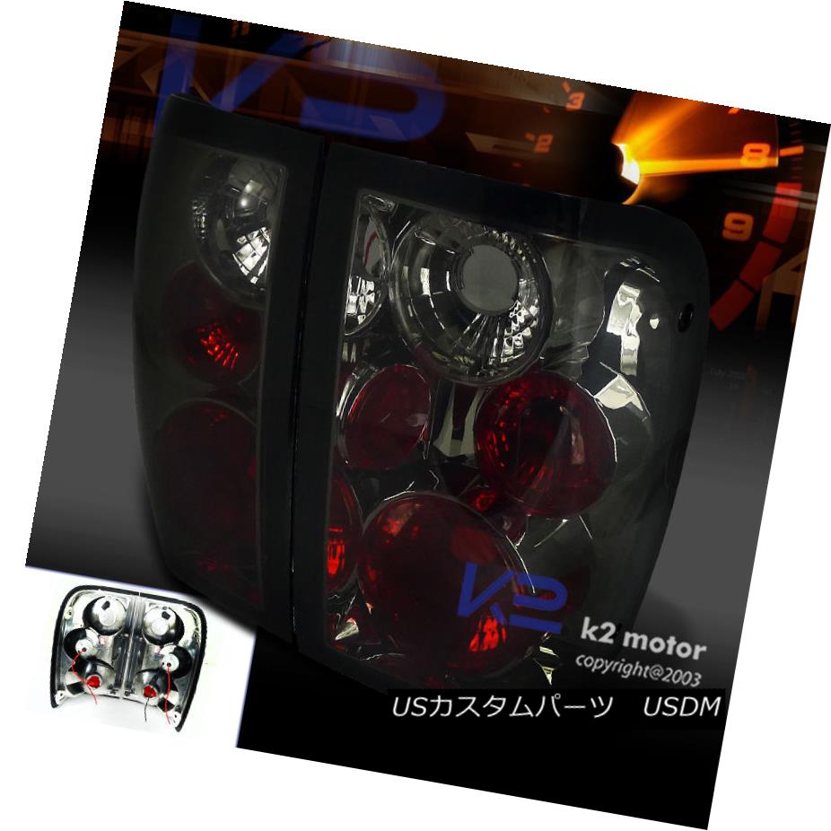 テールライト 2001-2005 Ford Ranger Euro Replacement Smoke Tail Stop Lights Brake Lamps Pair 2001-2005フォードレンジャーユーロ交換煙テールストップライトブレーキランプペア 【並行輸入品】
