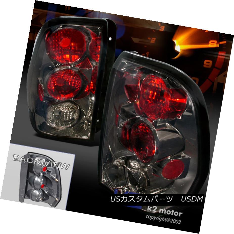 テールライト 2002-2009 Trailblazer Smoke Tail Lights Rear Brake Lamps Replacement Left+Right 2002-2009トレイルブレイカースモークテールライトリアブレーキランプ交換左+右 【並行輸入品】