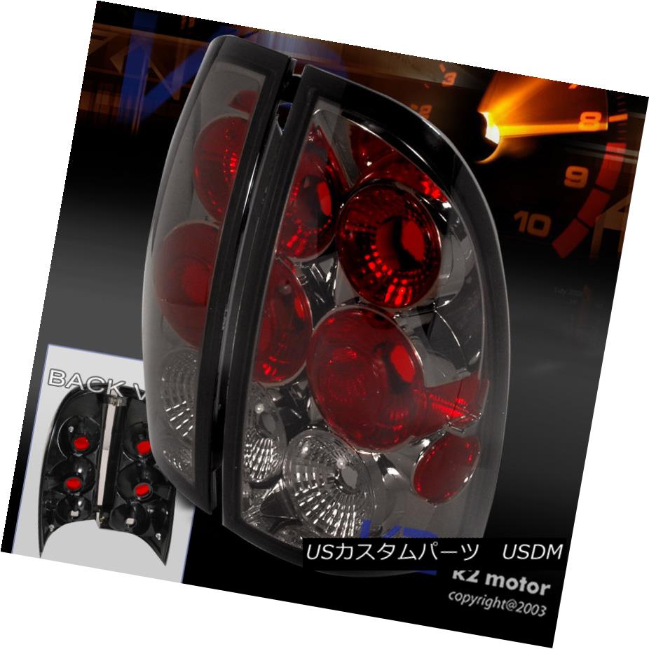 テールライト 2005-2008 Toyota Tacoma Smoke Tail Lights Rear Brake Lamps Pair LH RH 2005-2008トヨタタコマ煙テールライトリアブレーキランプペアLH RH 【並行輸入品】