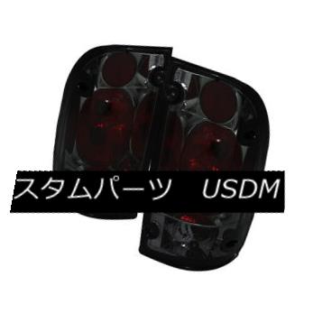 テールライト Toyota 01-04 Tacoma Smoke Euro Style Rear Tail Lights Lamp Set DLX S/Pre-Runner トヨタ01-04タコマスモークユーロスタイルリアテールライトランプセットDLX S /プレランナー 【並行輸入品】
