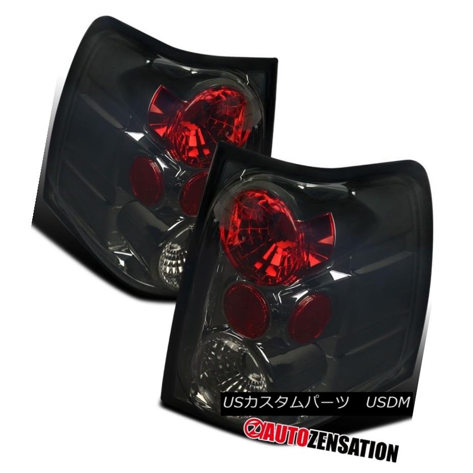 テールライト 03-06 Ford Expedition Smoke Altezza Rear Tail Brake Lights Pair 03-06フォード遠征煙Altezzaリアテールブレーキライトペア 【並行輸入品】