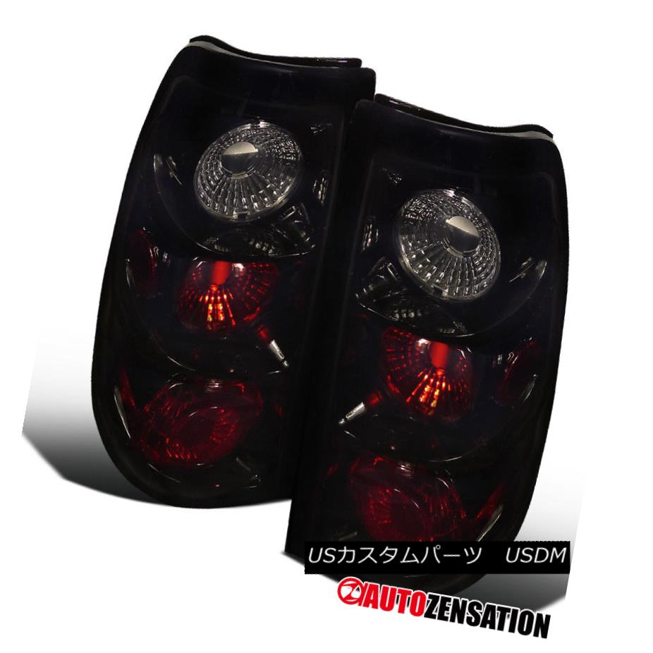 テールライト 04-06 Silverado Sierra 1500 2500 Glossy Black Dark Smoke Tail Brake Lights 04-06 Silverado Sierra 1500 2500光沢ブラックダークスモークテールブレーキライト 【並行輸入品】