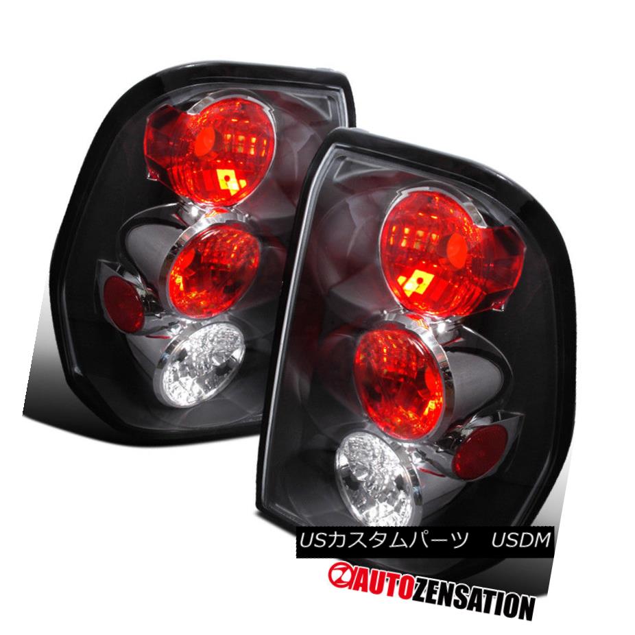 テールライト 2002-2009 Chevy Trailblazer Altezza Black Clear Tail Lights Rear Lamp 2002-2009シボレー・トレイルブレイザー・アルテッツァ・ブラッククリアテールライトリア・ランプ 【並行輸入品】