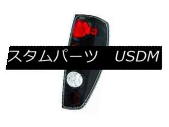 テールライト IPCW CWT-CE355CB Pair of Bermuda Black Tail Lights for 04-12 Colorado/Canyon IPCW CWT-CE355CBバミューダブラックテールライトのペア（04-12コロラド州/ Canyo n） 【並行輸入品】 49,764円