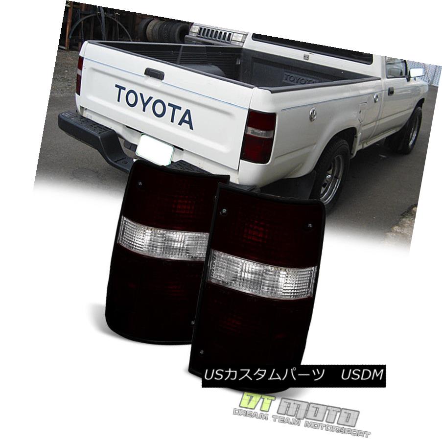 テールライト Red Smoked [Factory Style] 1989-1995 Toyota Pickup Tail Lights Lamps Left+Right レッド・スモーク[Factory Style] 1989-1995 Toyota Pickup Tail Lights Lamps Left + Right 【並行輸入品】