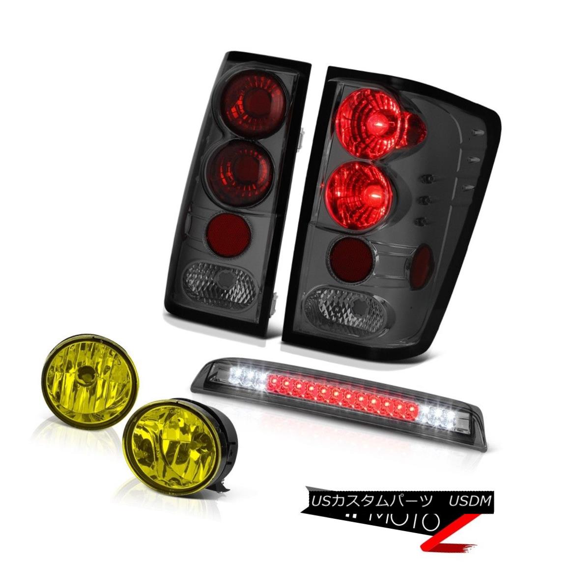 テールライト For 2004-2015 Titan LE Rear Tail Lights Smoke Yellow Fog Third Brake Cargo LED 2004年から2015年までタイタンLEリアテールライトスモークイエローフォグ第3ブレーキカーゴLED 【並行輸入品】