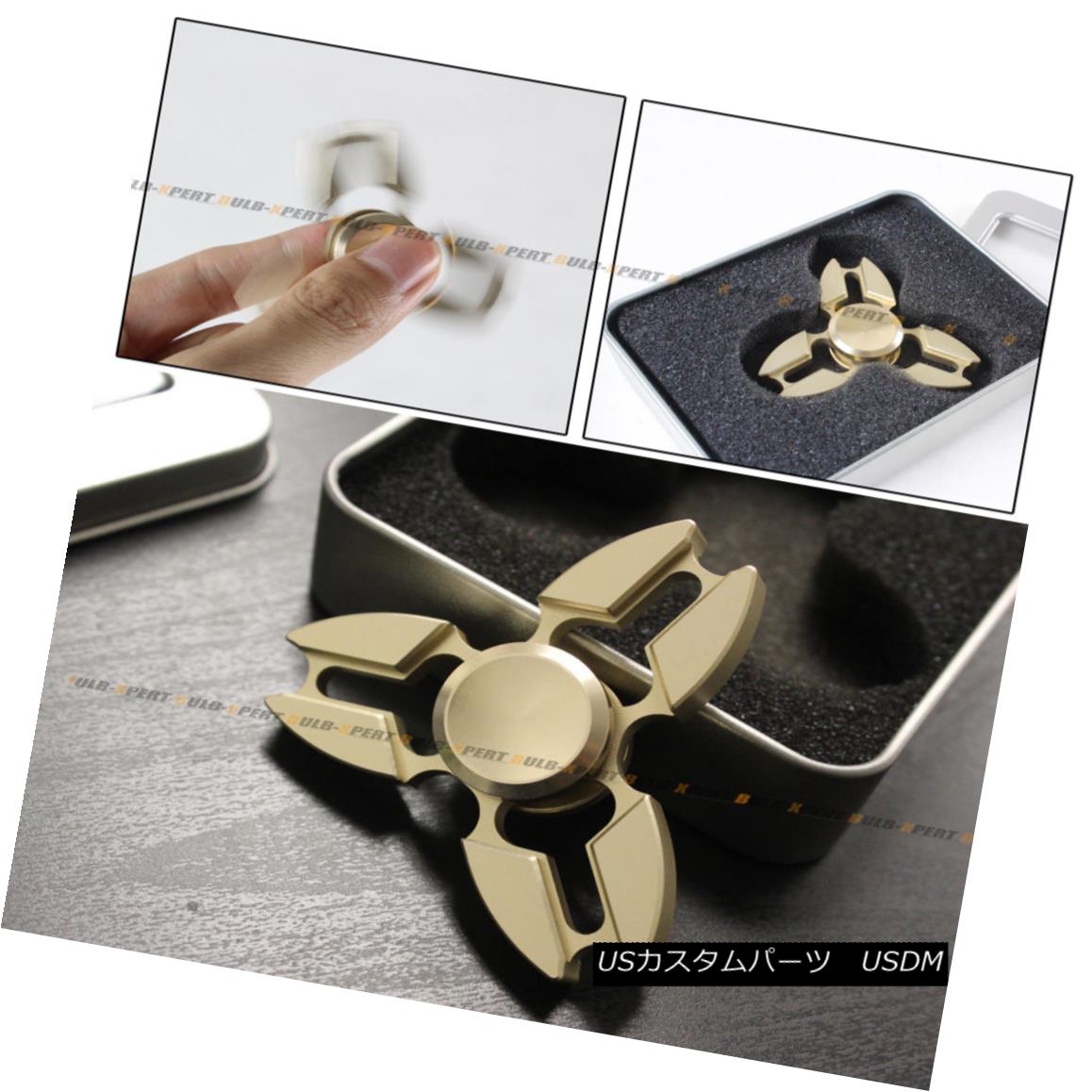 エアロパーツ Tri Fidget Hand Spinner Triangle Torqbar Brass Finger Toy Focus ADHD Autism Gold トライFidgetハンドスピントライアングルTorqbar真ちゅうの指の玩具フォーカスADHD自閉症ゴールド 【並行輸入品】