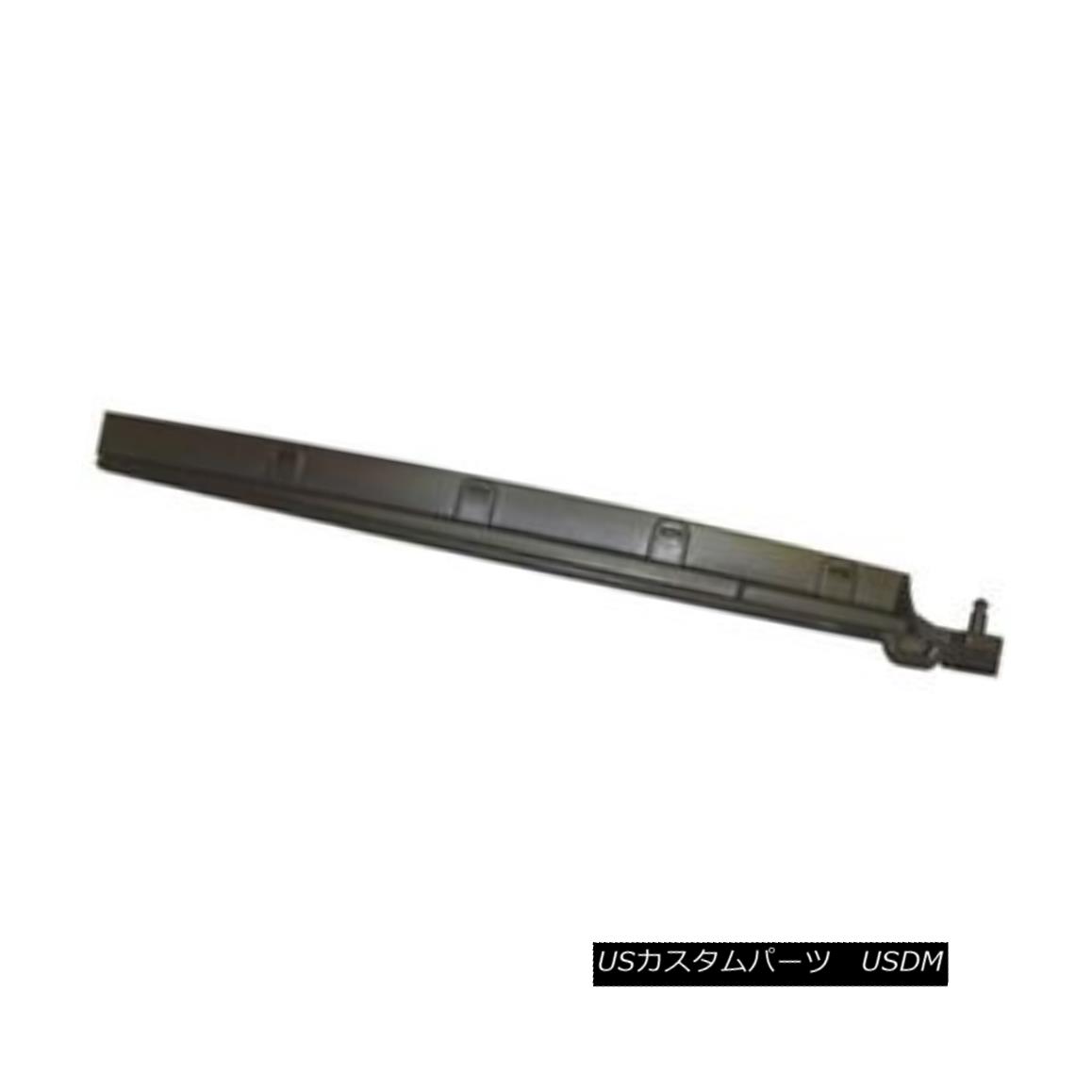 幌・ソフトトップ Rugged Ridge Soft Top Windshield Retainer, Left; 87-95 Jeep Wrangler YJ 頑丈なリッジソフトトップウィンドシールドリテーナー、左; 87-95ジープラングラーYJ 【並行輸入品】
