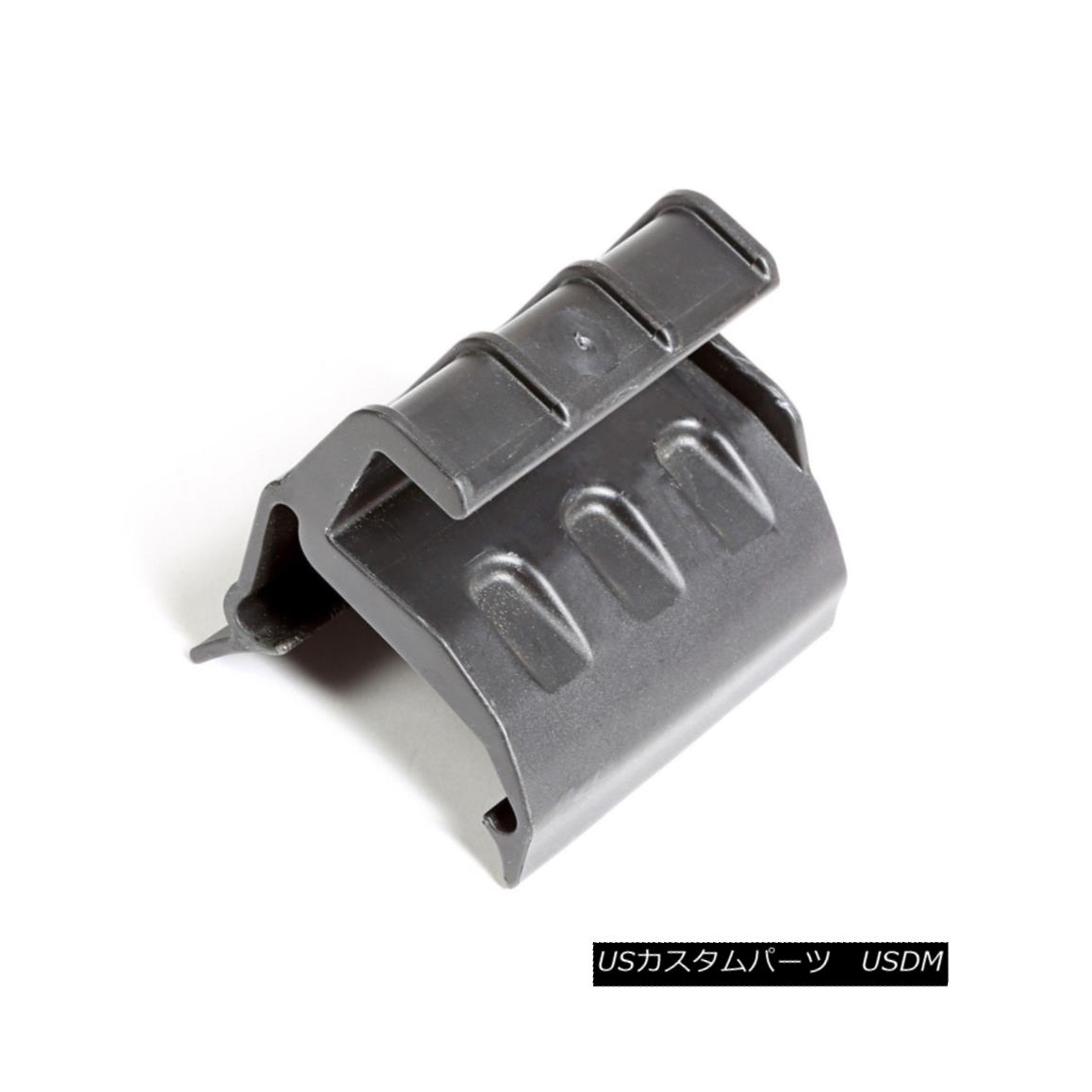 幌・ソフトトップ Omix-Ada 55395760AE Soft Top Retainer Bracket Fits 07-18 Wrangler (JK) Omix-Ada 55395760AEソフトトップリテーナブラケットが07-18ラングラー（JK）に適合 【並行輸入品】