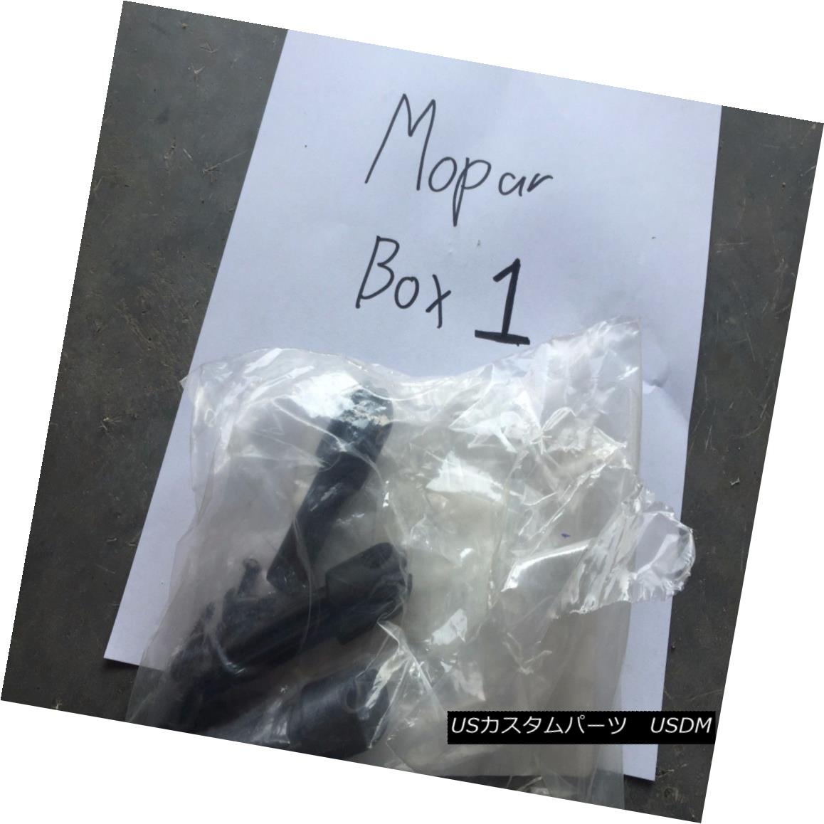 幌・ソフトトップ (3) Jeep CHRYSLER OEM 07-16 Wrangler Convertible/soft Top-Knuckle 68003651AA （3）ジープクライスラーOEM 07-16ラングラー・コンバーチブル/ so ftトップナックル68003651AA 【並行輸入品】