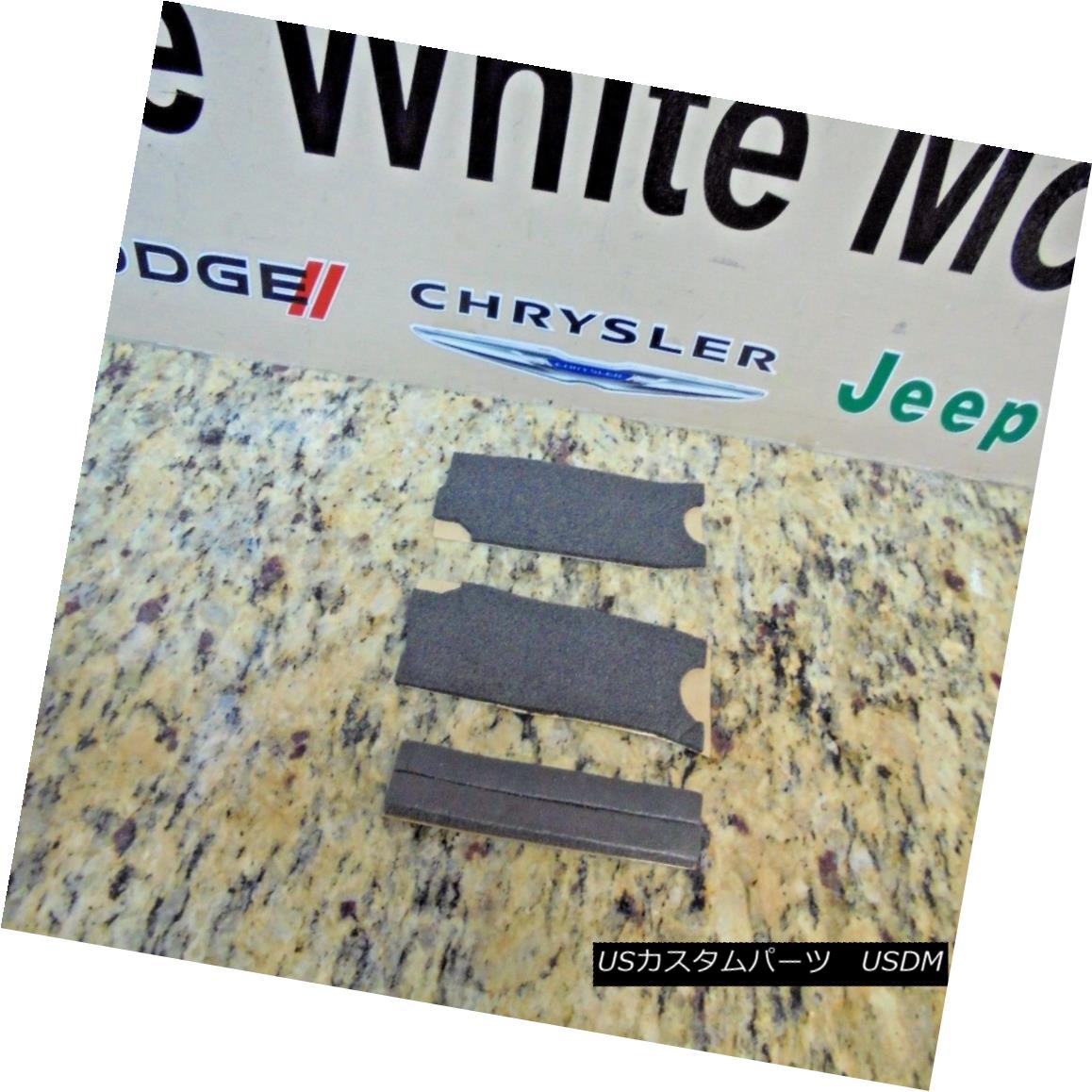 幌・ソフトトップ 10-16 Jeep Wrangler Soft Top Header Foam Tape Kit Factory Mopar New OEM 10-16ジープラングラーソフトトップヘッダー泡テープキット工場Mopar New OEM 【並行輸入品】