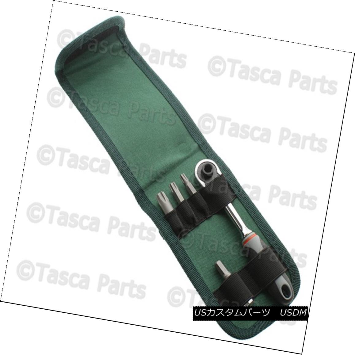 幌・ソフトトップ NEW OEM HARD & SOFT TOP DOOR INSTALL & REMOVAL TOOL KIT 2007-2015 JEEP WRANGLER NEW HARD＆amp; SOFT TOP DOOR INSTALL＆amp; リムーバルツールキット2007-2015 JEEP WRANGLER 【並行輸入品】