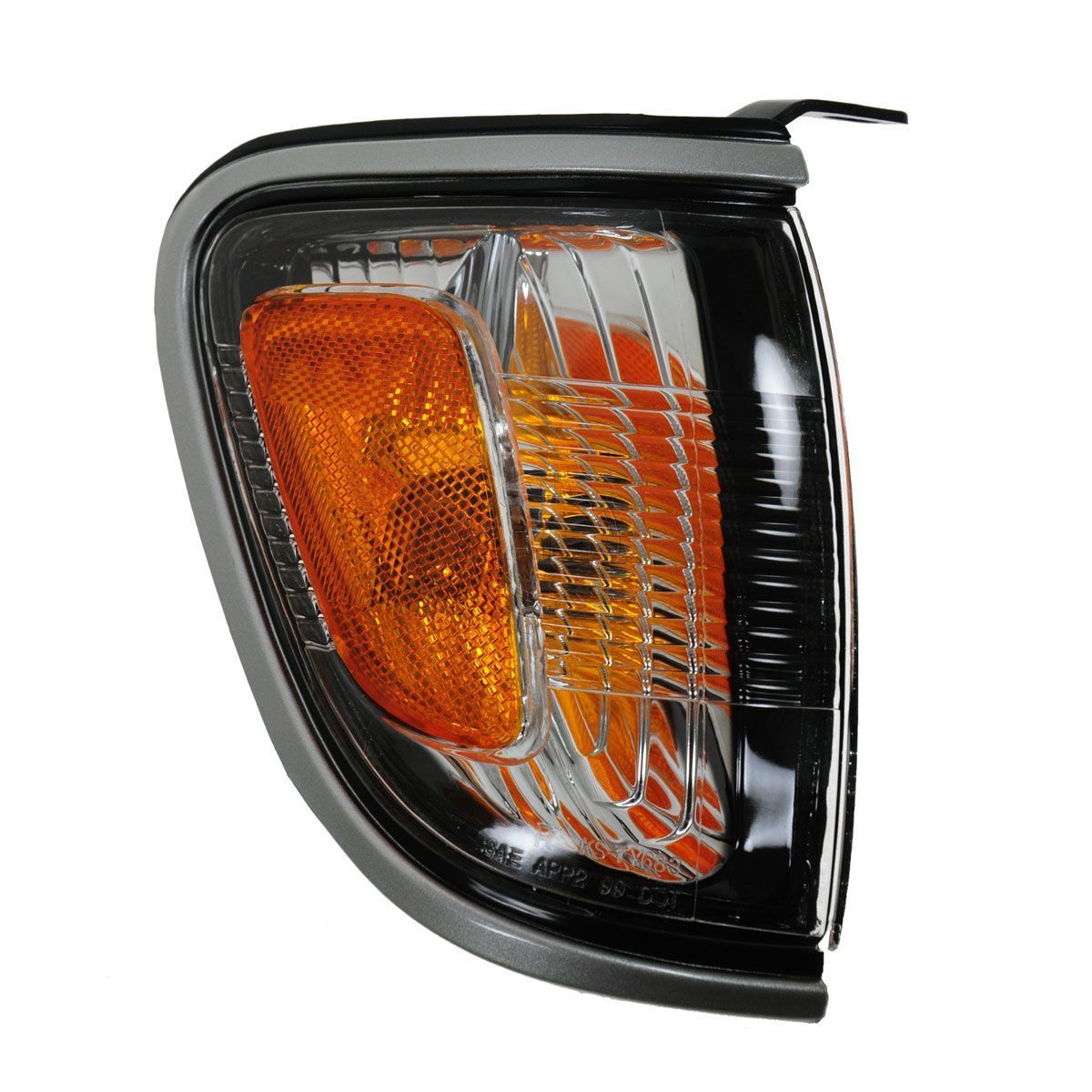 コーナーライト Turn Signal Light w/ Silver Painted Trim Right for 01-04 Tacoma Pickup Truck ターンシグナルライト/シルバーペイントトリム右01 - 04用タコマピックアップトラック 【並行輸入品】