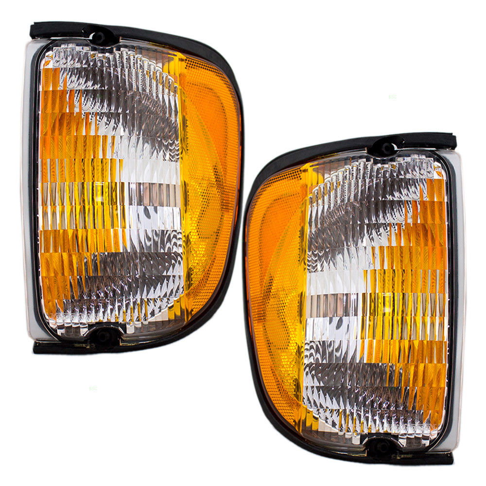 コーナーライト New Pair Set Park Signal Marker Light Lamp DOT Stamped Ford Econoline Van 新しいペアセットパーク信号マーカーライトランプDOTスタンプフォードEconoline Van 【並行輸入品】
