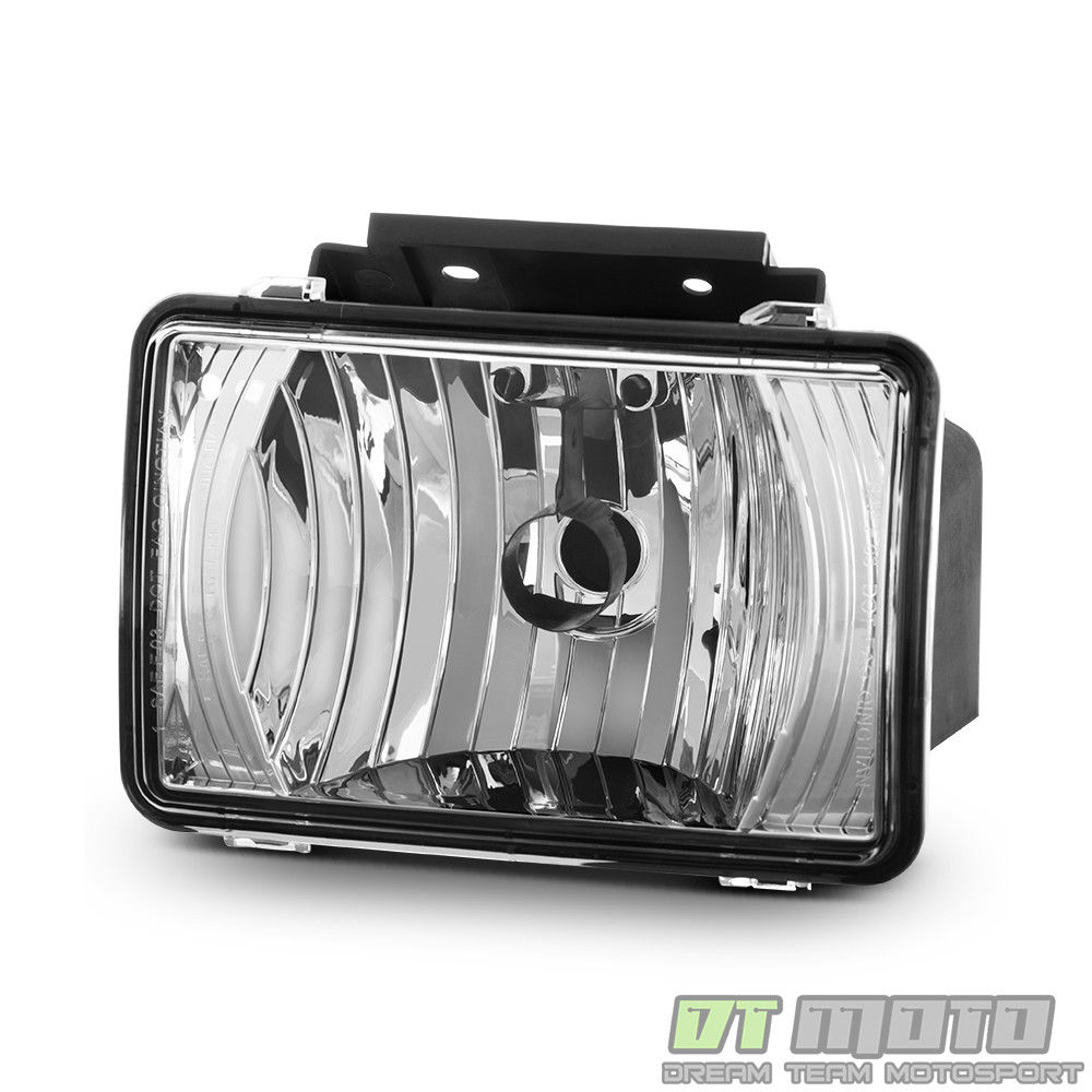 フォグライト 2004-2012 Chevy Colorado GMC Canyon Bumper Driving Fog Light Lamp Left or Right 2004年?2012年シボレー・コロラド州GMCキャニオンバンパードライビングフォグライトランプ左または右 【並行輸入品】