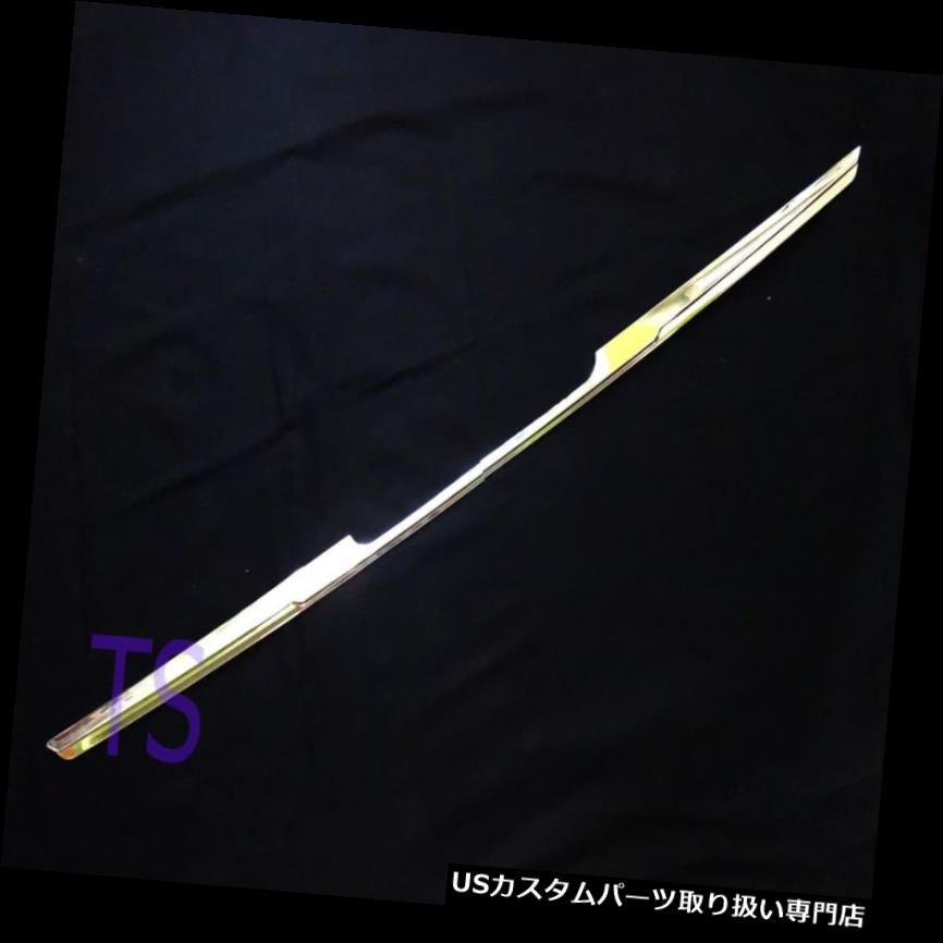 クロームカバー メッキカバー ラインテールゲートブレーキアクセントクロームカバーフィットトヨタハイラックスリボM70 M80 2015 2017 Line Tailgate Brake Accent Chrome Cover Fits Toyota Hilux Revo M70 M80 2015 2017 【並行輸入品】