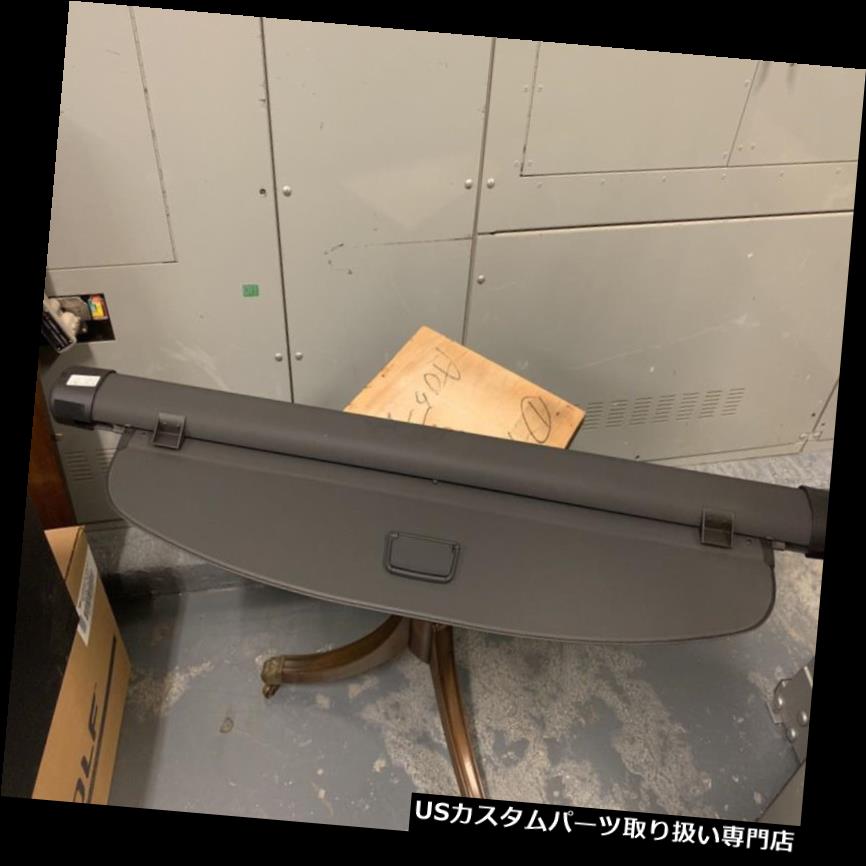 リアーカーゴカバー OEM本物のアウディQ7カーゴカバー格納式リアトランクシェード2007-2015ブラック OEM Genuine Audi Q7 Cargo Cover Retractable Rear Trunk Shade 2007-2015 Black 【並行輸入品】
