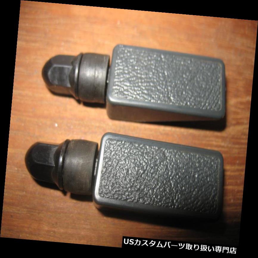 リアーカーゴカバー 1995-2005シボレーブレザーリアカーゴカバーグラファイトマウントロッククリップ（2）++ 1995-2005 Chevy Blazer Rear Cargo Cover Graphite Mounting Lock Clips (2) ++ 【並行輸入品】