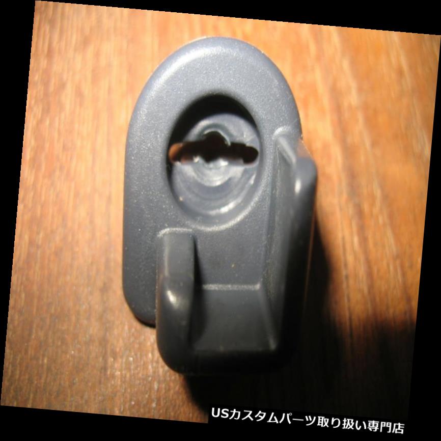 リアーカーゴカバー 1991-1999スバルレガシィワゴンDK BLUEカーゴカバー（RH）パッセンジャークリップ（1）+ 1991-1999 Subaru Legacy Wagon DK BLUE Cargo Cover (RH) Passenger Clip (1) + 【並行輸入品】