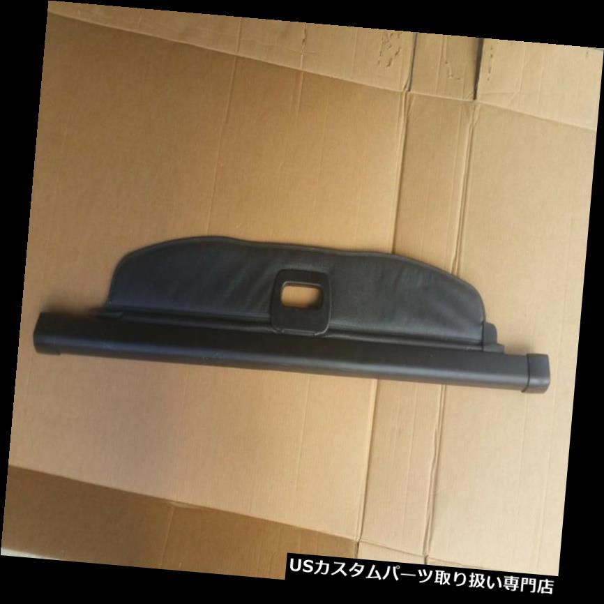リアーカーゴカバー 2012-2018ジープグランドチェロキーOEM格納式貨物カバー - ブラック 2012-2018 Jeep Grand Cherokee OEM Retractable Cargo Cover - Black 【並行輸入品】