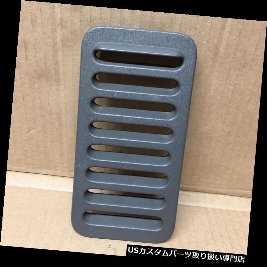 リアーカーゴカバー ランドローバーディスカバリー2 OEMリアベントカーゴトリムカバーパネルプレートAWR3592LPW Land Rover Discovery 2 OEM Rear Vent Cargo Trim Cover Panel Plate AWR3592LPW 【並行輸入品】