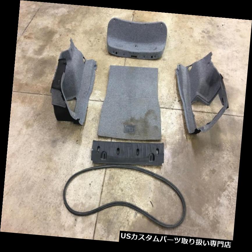 リアーカーゴカバー 2008-2013 BMW M3 E92リアトランクカーゴトリムカバーモールディング一式OEM 2008-2013 BMW M3 E92 Rear Trunk Cargo Carpet Trim Cover Molding Complete Set OEM 【並行輸入品】