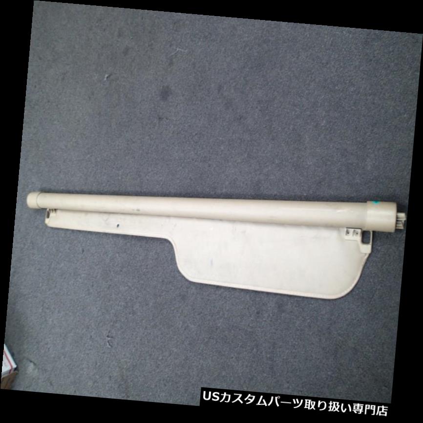 リアーカーゴカバー CARGO COVERランドローバーディスカバリーII格納式99-04バハマベージュ CARGO COVER Land Rover Discovery II retractable 99-04 Bahama Beige 【並行輸入品】