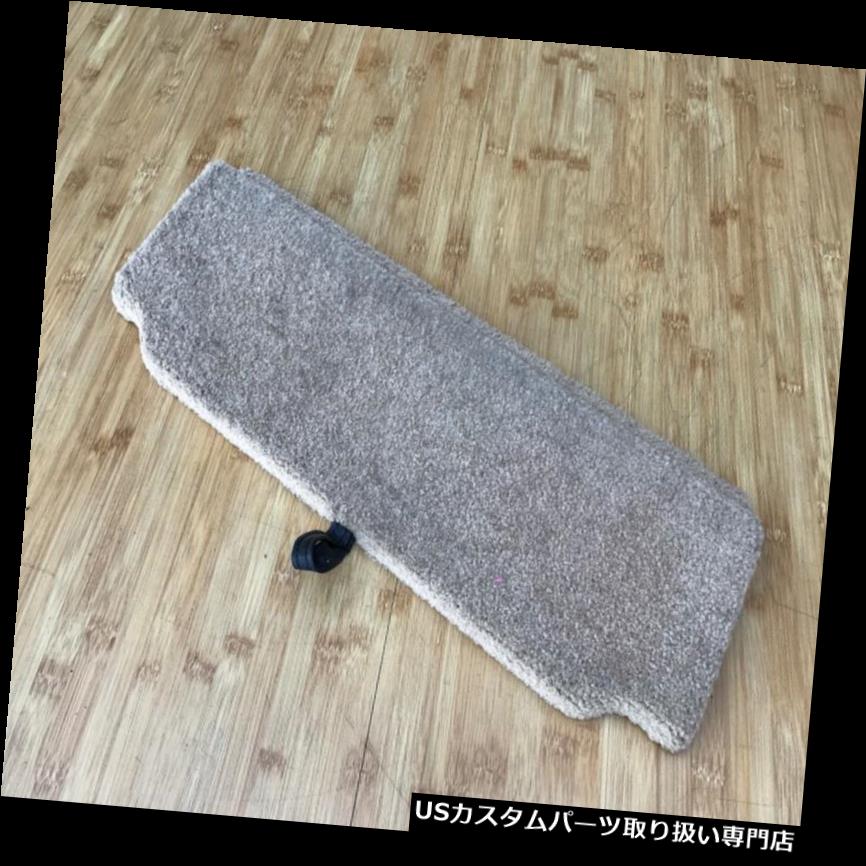 リアーカーゴカバー レンジローバーHSE L322 OEM後部トランク貨物保管比較カバーカバーカーペットタン RANGE ROVER HSE L322 OEM REAR TRUNK CARGO STORAGE COMPARTMENT COVER CARPET TAN 【並行輸入品】