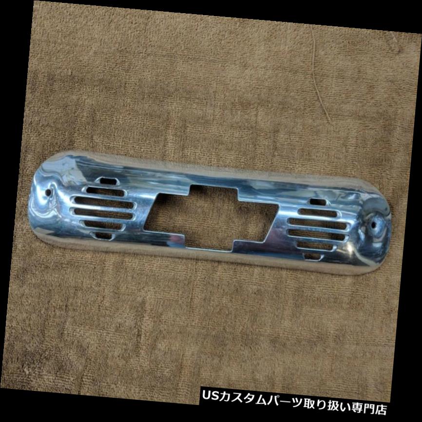 リアーカーゴカバー CHEVROLET 2006 SILVERADOリヤカーゴブレーキライトカバー。 CHEVROLET 2006 SILVERADO REAR CARGO BRAKE LIGHT COVER. 【並行輸入品】