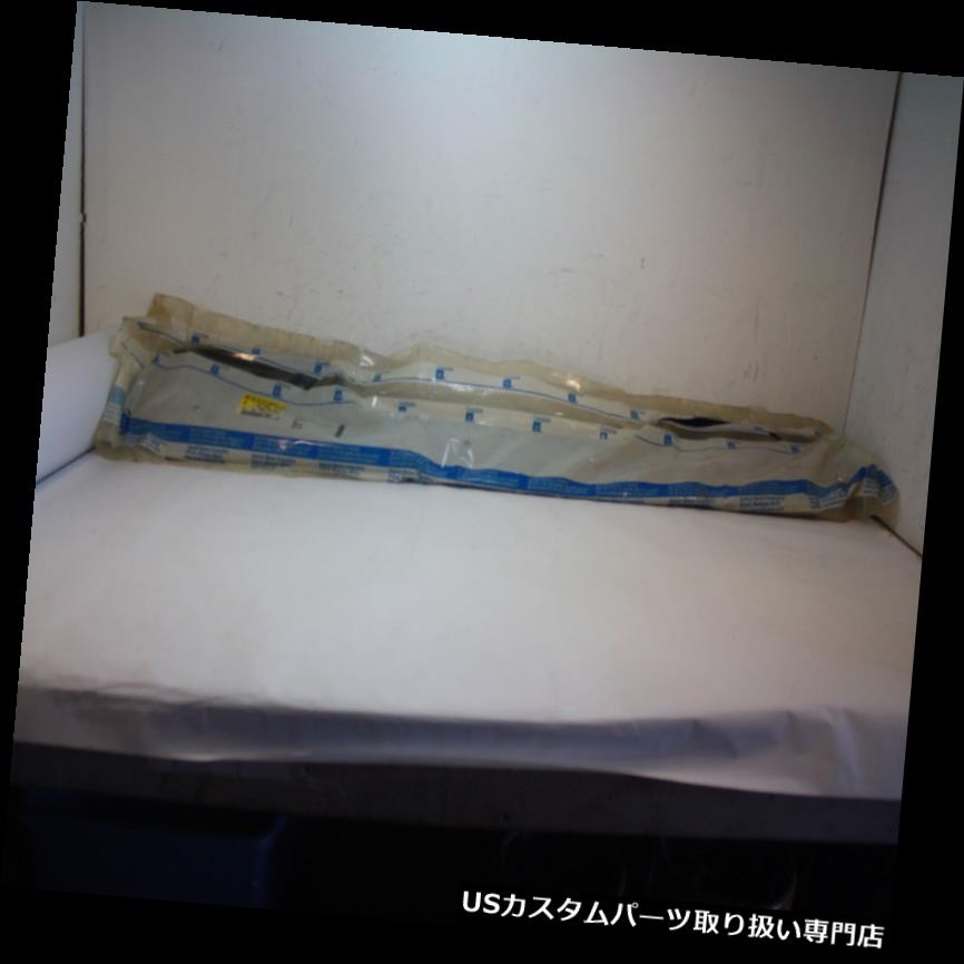 リアステップバンパー 新しいOEMリアバンパーステップパッドプロテクターシルプレート2003-2004 S10 Sonoma 15198205 New OEM Rear Bumper Step Pad PROTECTOR SILL PLATE 2003-2004 S10 Sonoma 15198205 【並行輸入品】 100,540円