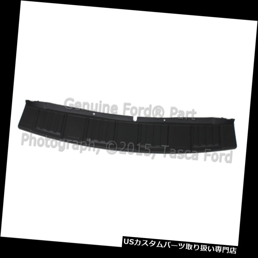 リアステップバンパー ブランドの新しいOEMリアバンパーステップパッド2008-2013フォードエスケープ＃8L8Z-17B807-A A BRAND NEW OEM REAR BUMPER STEP PAD 2008-2013 FORD ESCAPE #8L8Z-17B807-AA 【並行輸入品】