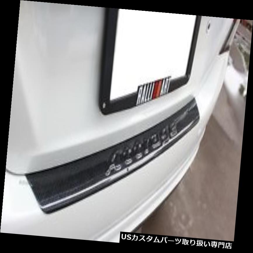 リアステップバンパー 三菱Attrage 2013-2015カーボンリアバンパーステップカバーにフィット Fit For Mitsubishi Attrage 2013-2015 Carbon Rear Bumper Step Cover 【並行輸入品】