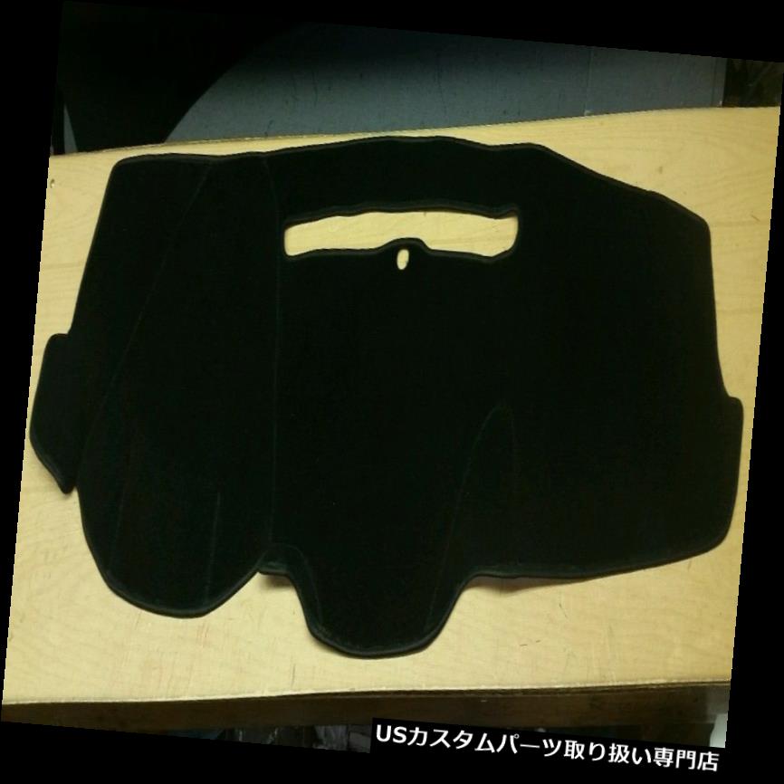 USダッシュボード カバー 2015-2016 CHEVROLET TAHOE DASH COVERブラックポリカーペット 2015-2016 CHEVROLET TAHOE DASH COVER BLACK POLYCARPET 【並行輸入品】