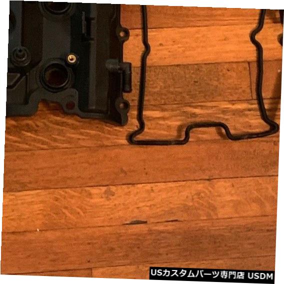 エンジンカバー Engine Valve Covers Left & Right For Nissan 2003-2006 350Z /03-06 G35 V6 3.5L 【並行輸入品】