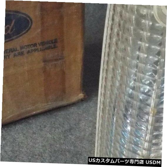 Turn Signal Lamp NOS Rウインカー1974 74 1975 75 1976 76マーキュリークーガーXR-7 /パーキングランプ/ライト NOS R Turn Signal 1974 74 1975 75 1976 76 Mercury Cougar XR-7/Parking Lamp/Light 【並行輸入品】