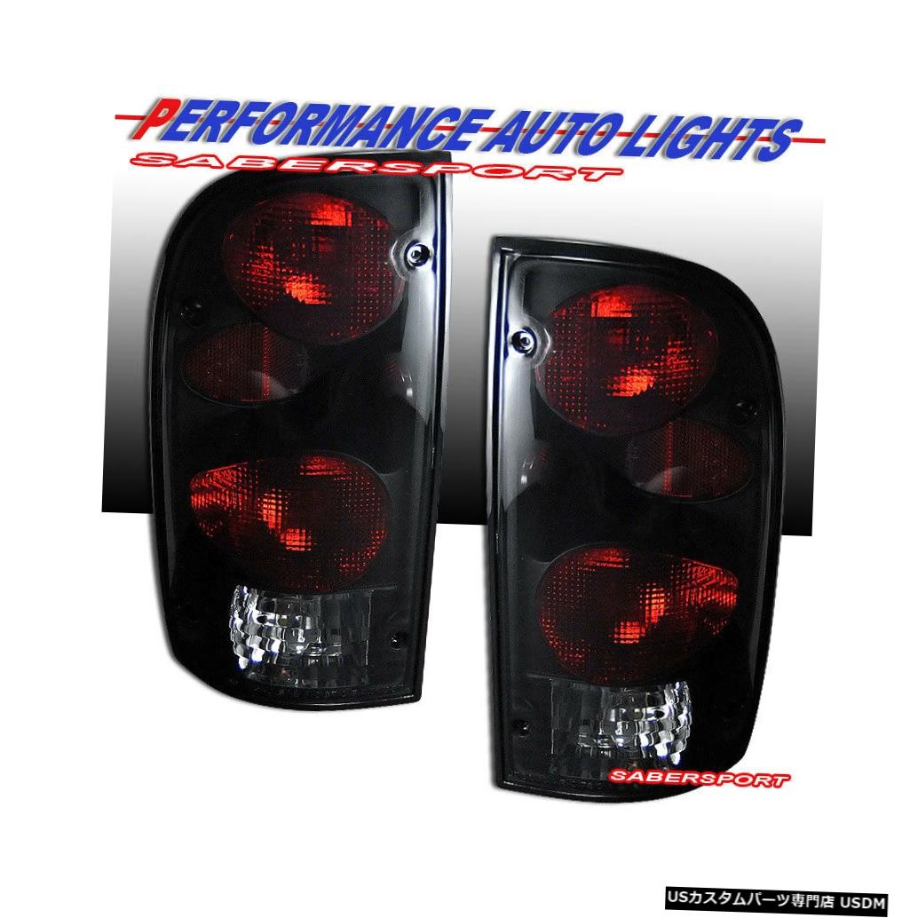 Tail light 1995-2000トヨタタコマ2WD 4WDのペアブラックスモークアルテッツァテールライトのセット Set of Pair Black Smoke Altezza Taillights for 1995-2000 Toyota Tacoma 2WD 4WD 【並行輸入品】