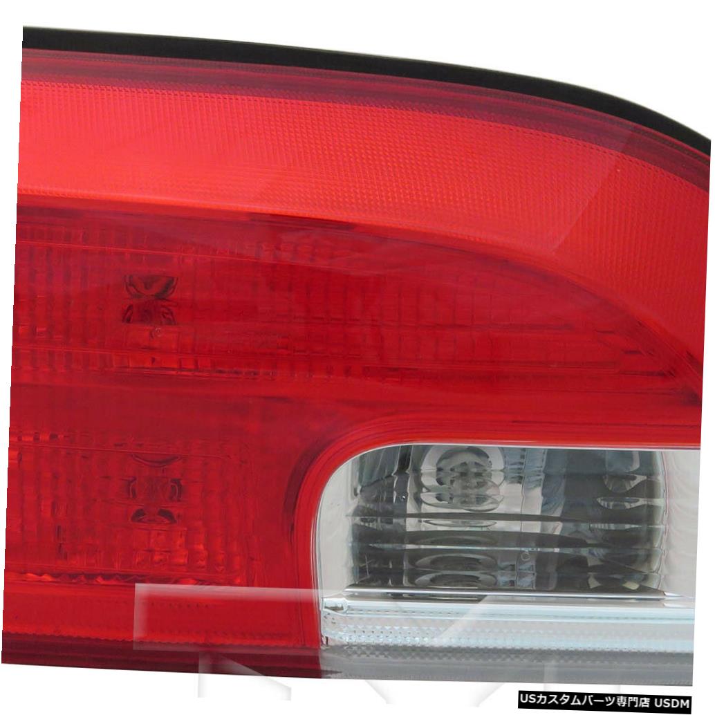Tail light 10-17 GMCテレイン非Denali左ドライバー用のインナートランクリッドテールライト Inner Trunk Lid Tail Light for 10-17 GMC Terrain Non-Denali Left Driver 【並行輸入品】