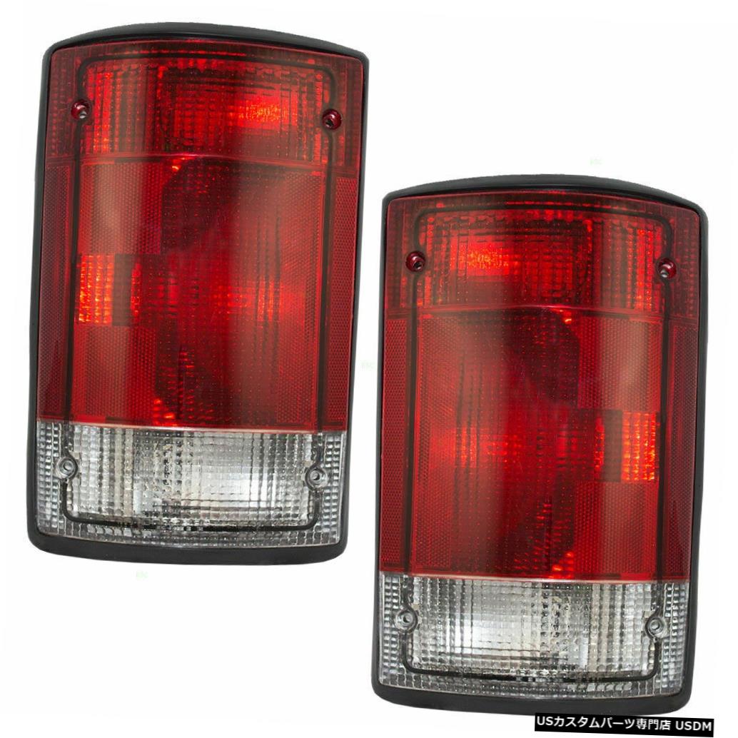 Tail light コアクメンカタリナ2000右テールランプテールランプランプガスケットペアRV COACHMEN CATALINA 2000 RIGHT LEFT TAILLIGHTS TAIL LIGHT LAMP GASKET PAIR RV 【並行輸入品】