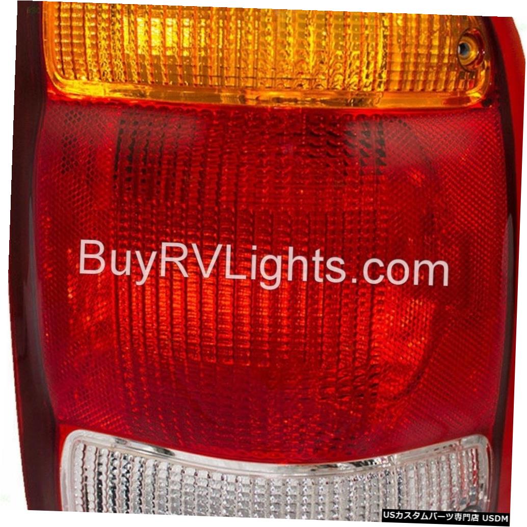 Tail light WINNEBAGO RIALTA 1998 1999 2000 RIGHT PASSENGER TAILLIGHTリアランプRV WINNEBAGO RIALTA 1998 1999 2000 RIGHT PASSENGER TAIL TAILLIGHT REAR LAMP RV 【並行輸入品】