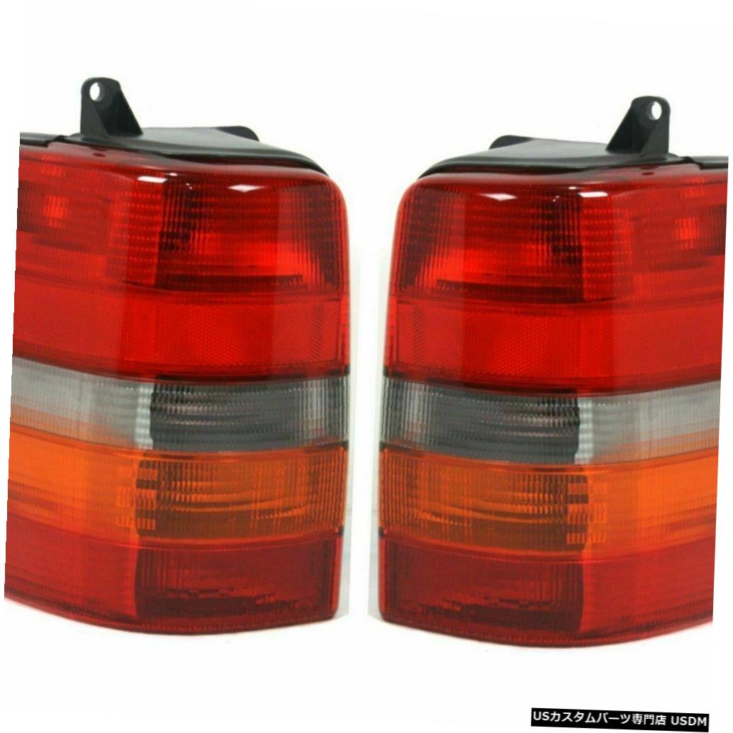 Tail light カントリーコーチウィンザー2002 2003 2004ペアテールランプライトテールライトリアRV COUNTRY COACH WINDSOR 2002 2003 2004 PAIR TAIL LAMPS LIGHT TAILLIGHTS REAR RV 【並行輸入品】
