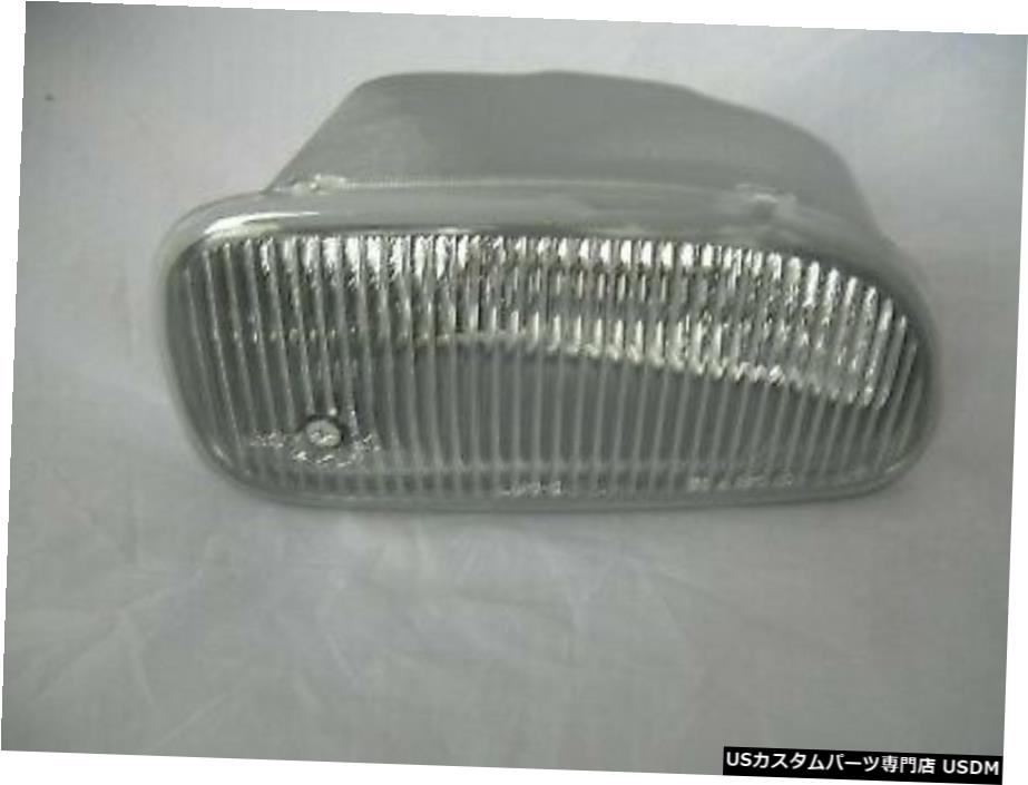 99から03ジープグランドチェロキー右旅客用フォグランプバンパーランプ Fog Light Bumper Lamp for 99-03 Jeep Grand Cherokee Right Passenger 【並行輸入品】
